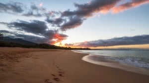 Private Jet to Maui: Island Paradise Awaits